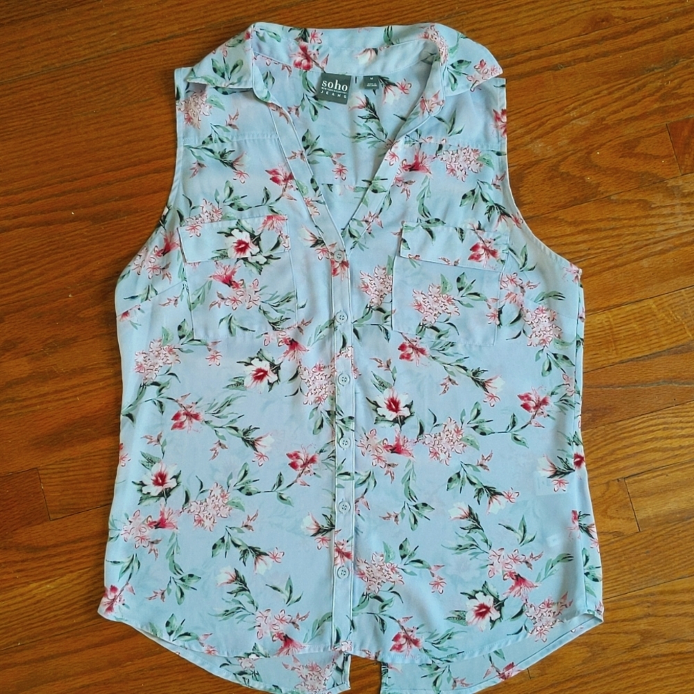 Floral print sleeveless blouse
